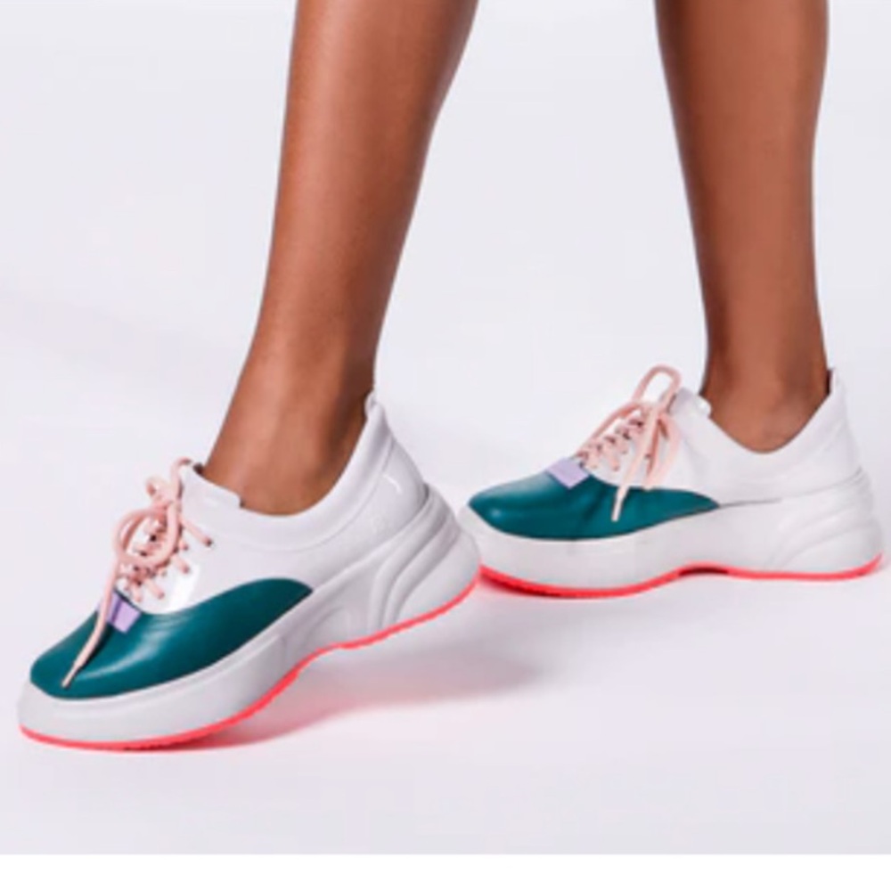 MELISSA Women’s 8 Ugly Sneaker Ad Water Resistant White Chunky Plastic Lace Up